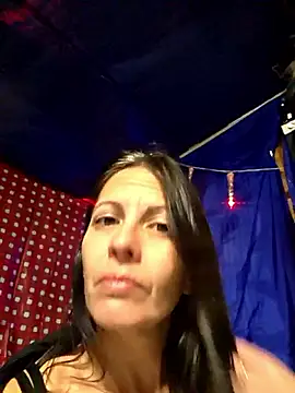 Snapshot of SillyRabbitz chatting on December 22, 2025, 3:25 am SillyRabbitz online show from December 22, 2025, 3:25 am