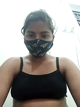 Snapshot of heena-3678 chatting on March 5, 2025, 5:39 pm heena-3678 online show from March 5, 2025, 5:39 pm