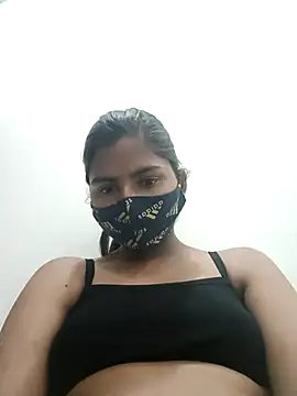 Snapshot of heena-3678 chatting on March 21, 2025, 5:43 am heena-3678 online show from March 21, 2025, 5:43 am