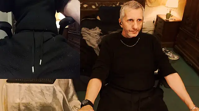 maxdaddy690 online show from October 27, 2025, 10:36 pm