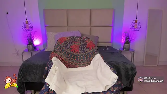 annabananas01 online show from September 14, 2025, 3:05 am