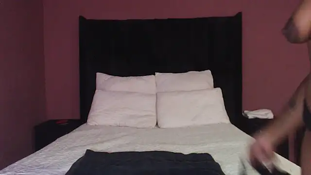 xMiAmor online show from February 20, 2026, 8:05 am