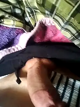 Snapshot of surfacespurt54 chatting on March 1, 2025, 7:08 am surfacespurt54 online show from March 1, 2025, 7:08 am