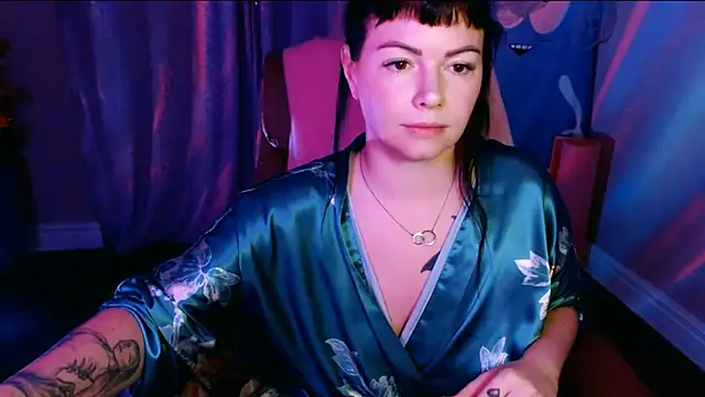 Snapshot of NaughtyLittleVeteran chatting on February 28, 2025, 9:25 am NaughtyLittleVeteran online show from February 28, 2025, 9:25 am