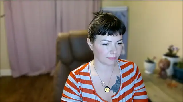 Snapshot of NaughtyLittleVeteran chatting on March 9, 2025, 7:23 am NaughtyLittleVeteran online show from March 9, 2025, 7:23 am