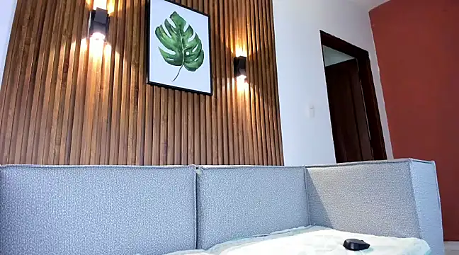 emily kim online show from March 5, 2025, 3:40 am