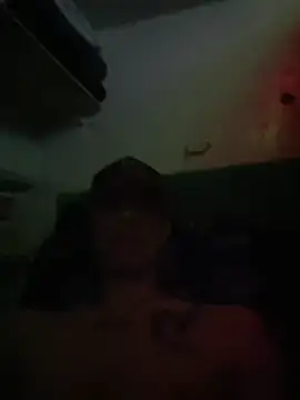 Snapshot of tomgrus45 chatting on January 6, 2026, 7:45 am tomgrus45 online show from January 6, 2026, 7:45 am