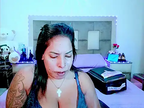 indiantopaz694u online show from May 31, 2026, 4:53 am