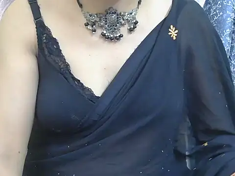 Lovely Manvi online show from November 2, 2025, 12:18 pm