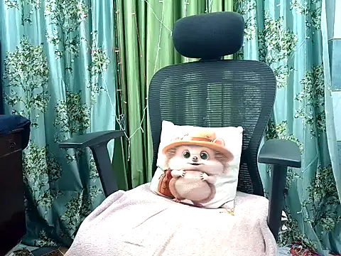 Snapshot of Lovely_Jiya chatting on November 22, 2025, 9:08 am Lovely Jiya online show from November 22, 2025, 9:08 am