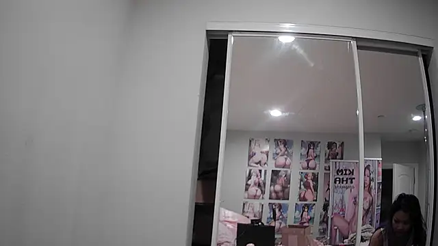 Snapshot of princesskimamii chatting on October 29, 2025, 3:42 am princesskimamii online show from October 29, 2025, 3:42 am