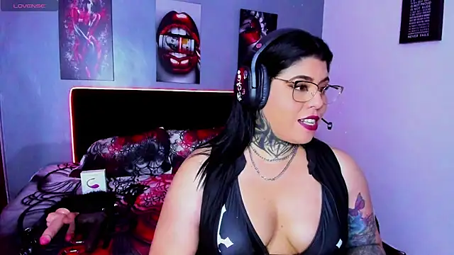 Veronika metal online show from April 14, 2026, 9:54 pm