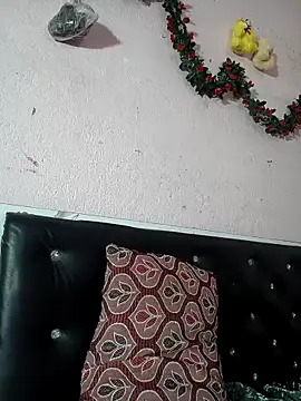 Snapshot of kusum_girl chatting on October 2, 2025, 7:43 pm kusum girl online show from October 2, 2025, 7:43 pm