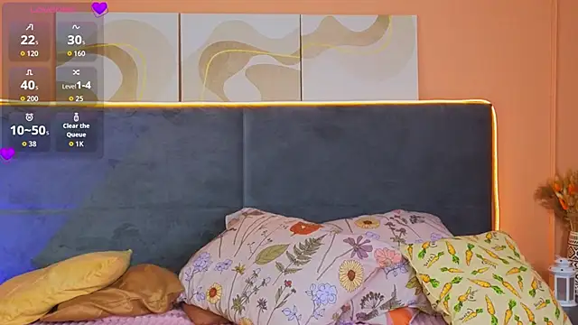 Eva Starlight online show from September 18, 2025, 4:03 am