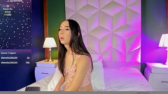 Snapshot of queen__violet chatting on March 2, 2025, 10:48 pm queen violet online show from March 2, 2025, 10:48 pm