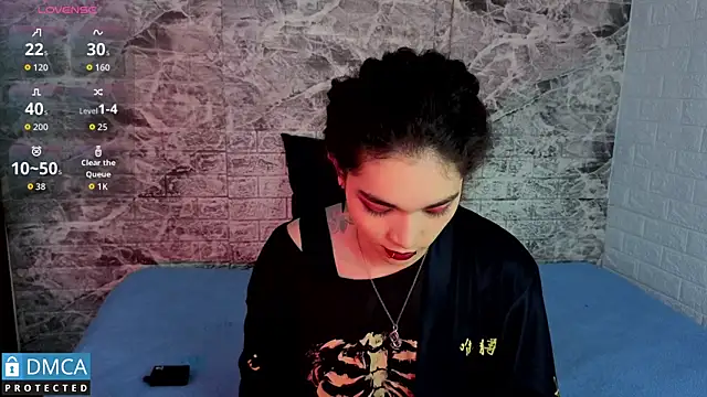 MaeveKuro online show from December 15, 2025, 3:22 am