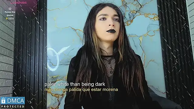 MaeveKuro online show from May 19, 2026, 3:02 am