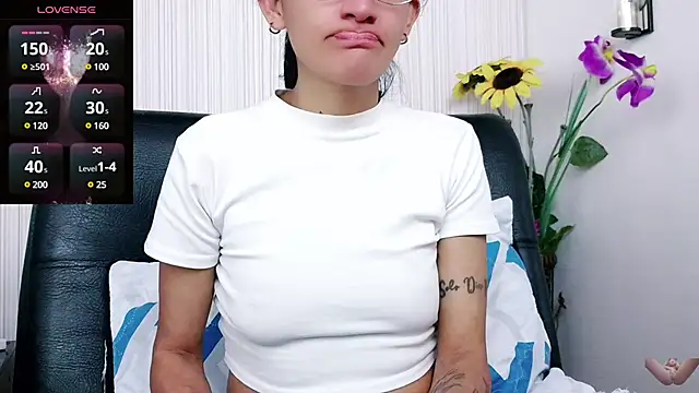 anastaciafire25 online show from March 14, 2025, 7:01 pm