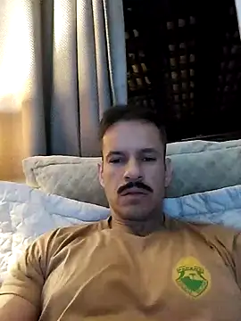 juniortche1313 online show from February 26, 2025, 3:10 am