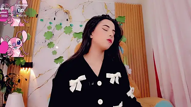 ValeriCardenas online show from March 25, 2026, 1:55 am