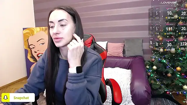 Snapshot of JenniferStone chatting on January 5, 2025, 6:46 am JenniferStone online show from January 5, 2025, 6:46 am