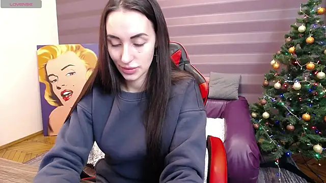 Snapshot of JenniferStone chatting on January 7, 2025, 6:38 am JenniferStone online show from January 7, 2025, 6:38 am