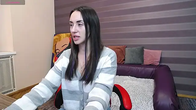 Snapshot of JenniferStone chatting on March 5, 2025, 8:10 am JenniferStone online show from March 5, 2025, 8:10 am