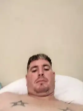 Snapshot of yoslan chatting on February 16, 2026, 9:55 pm yoslan online show from February 16, 2026, 9:55 pm