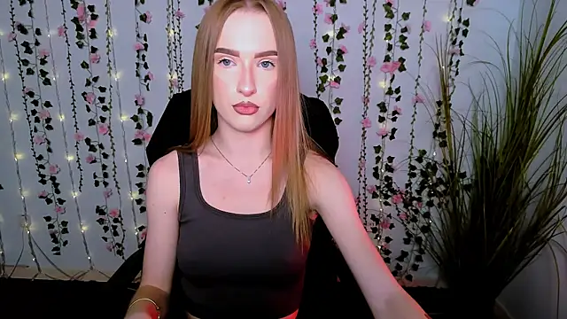 Snapshot of doll_vey chatting on September 11, 2025, 12:49 pm doll vey online show from September 11, 2025, 12:49 pm