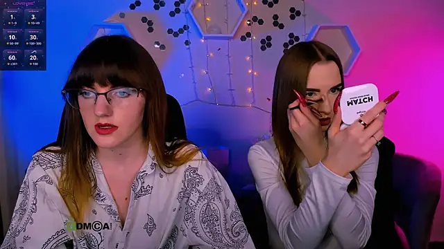 Snapshot of doll_vey chatting on November 10, 2025, 8:19 pm doll vey online show from November 10, 2025, 8:19 pm