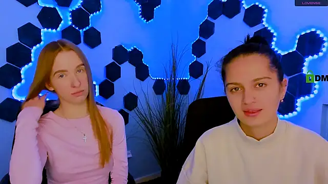 Snapshot of doll_vey chatting on February 5, 2026, 10:09 am doll vey online show from February 5, 2026, 10:09 am