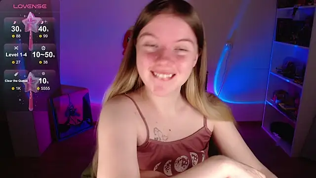 Strawberry juli online show from October 3, 2025, 6:32 am