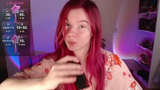 Strawberry juli online show from October 17, 2025, 8:39 am