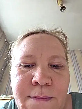 -Kathrine kit- online show from November 7, 2025, 9:42 am