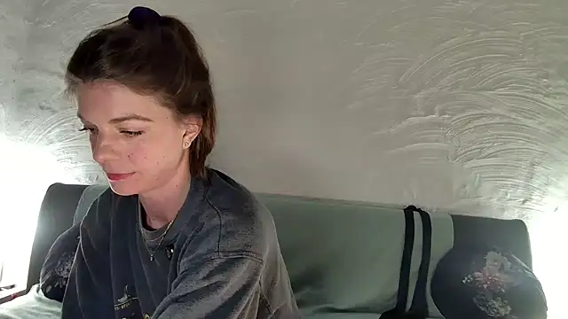 Rosemarie Blu online show from March 9, 2026, 8:35 pm