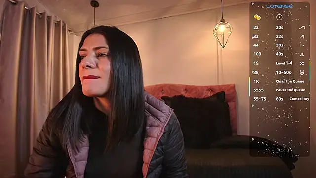 miaoconell online show from December 3, 2025, 10:08 pm