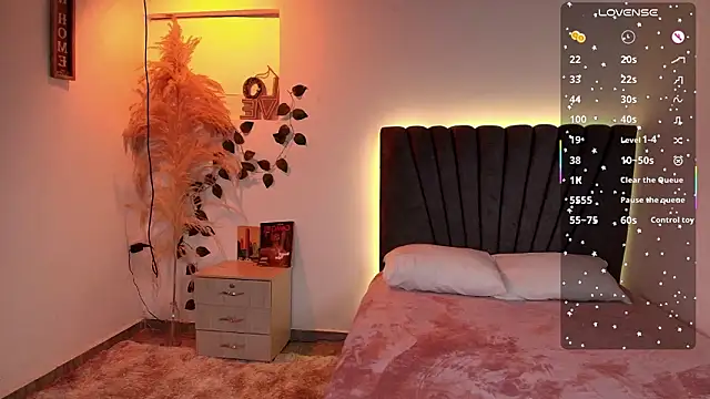 Snapshot of miaoconell chatting on February 3, 2026, 2:53 am miaoconell online show from February 3, 2026, 2:53 am