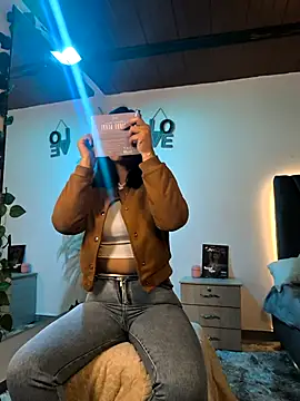 Snapshot of miaoconell chatting on February 26, 2026, 9:14 pm miaoconell online show from February 26, 2026, 9:14 pm