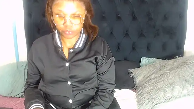 BootyClitQueen online show from June 5, 2026, 1:50 pm
