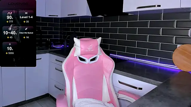 Snapshot of ShaiyaMinn3 chatting on October 11, 2025, 6:06 pm ShaiyaMinn3 online show from October 11, 2025, 6:06 pm