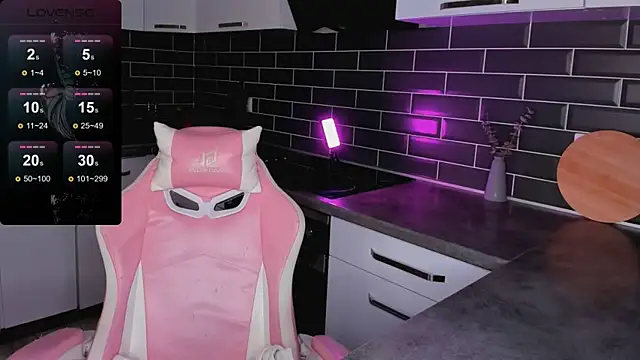 Snapshot of ShaiyaMinn3 chatting on December 18, 2025, 5:19 pm ShaiyaMinn3 online show from December 18, 2025, 5:19 pm