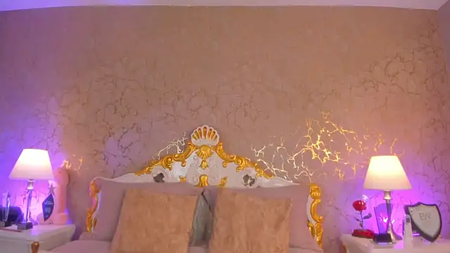 ScarlettWallace online show from April 21, 2026, 8:34 pm