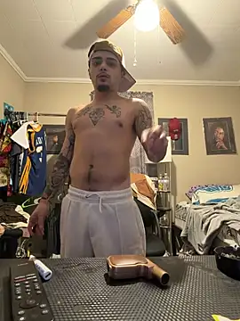 papiVilla23 online show from March 6, 2026, 4:31 am