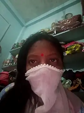 Snapshot of Devi_Chatterjee chatting on March 6, 2025, 5:43 pm Devi Chatterjee online show from March 6, 2025, 5:43 pm