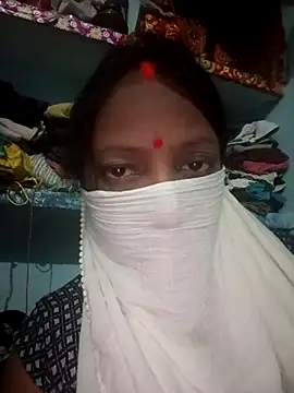 Snapshot of Devi_Chatterjee chatting on March 7, 2025, 2:56 pm Devi Chatterjee online show from March 7, 2025, 2:56 pm