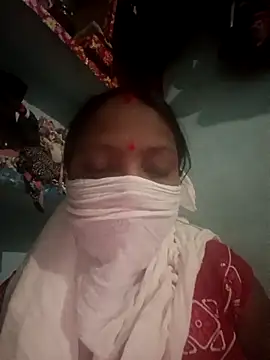 Snapshot of Devi_Chatterjee chatting on March 8, 2025, 3:35 pm Devi Chatterjee online show from March 8, 2025, 3:35 pm