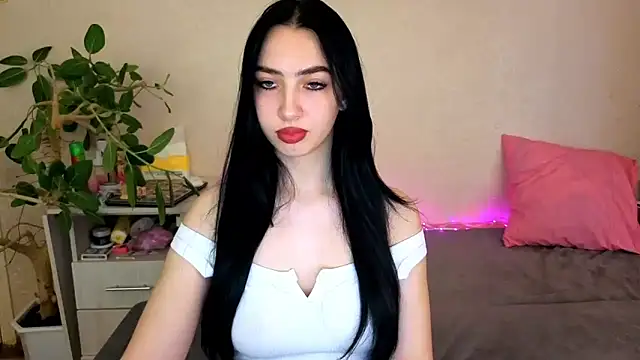 WildKittenX  online show from May 20, 2026, 5:13 am