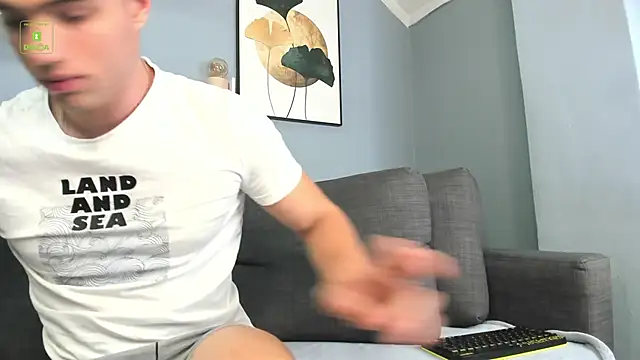 Snapshot of Kyle_Baker chatting on September 21, 2025, 5:20 am Kyle Baker online show from September 21, 2025, 5:20 am