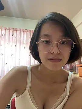 ladypaggy online show from March 13, 2026, 7:04 am