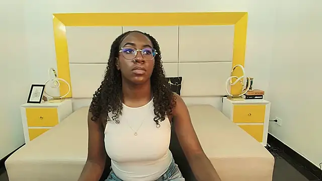 Qeen blackk online show from November 18, 2025, 7:07 pm